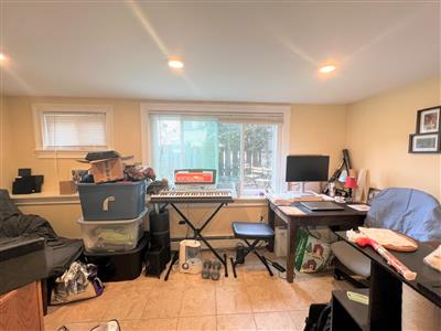 61 Walden St, Neighborhood Nine