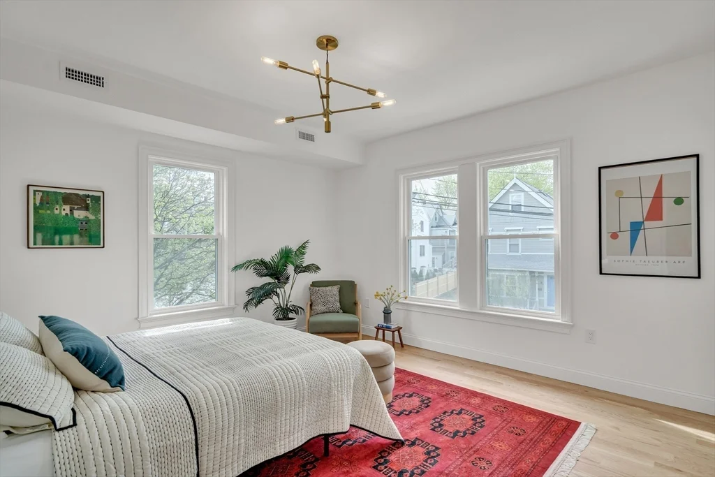 54 Park St, Ward Two