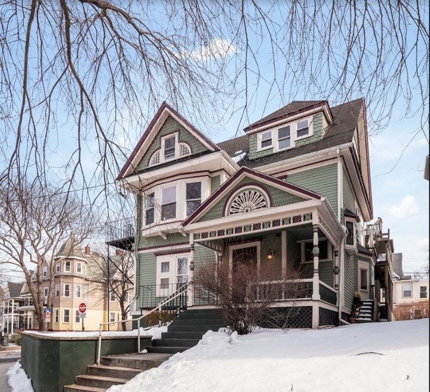 97 College Ave, Somerville