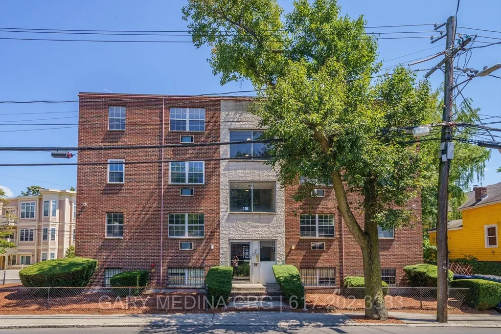 132 Sherman St, Neighborhood Nine