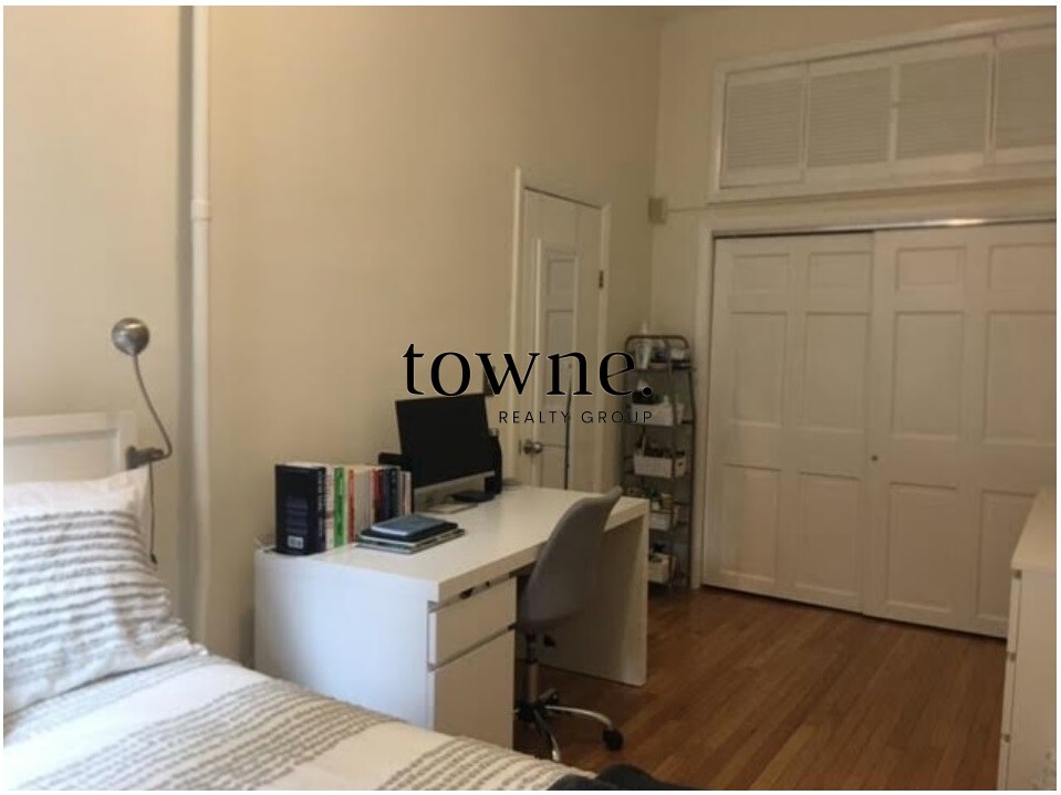 15 Aberdeen St, Fenway