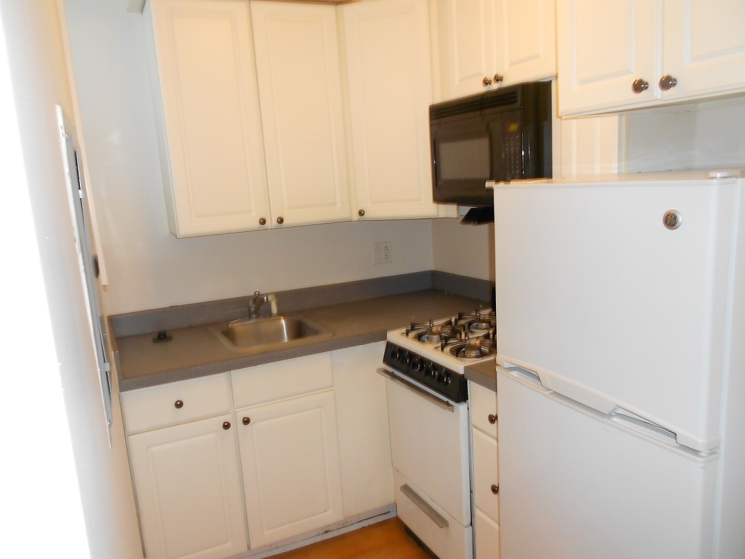 1 bed, 1 bath apartment for rent at 15 Edgerly Rd Unit 28.., Fenway — photo 1 of 3