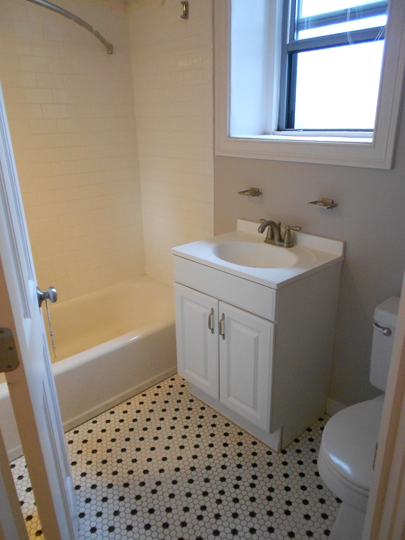 1 bed, 1 bath apartment for rent at 15 Edgerly Rd Unit 28.., Fenway — photo 3 of 3