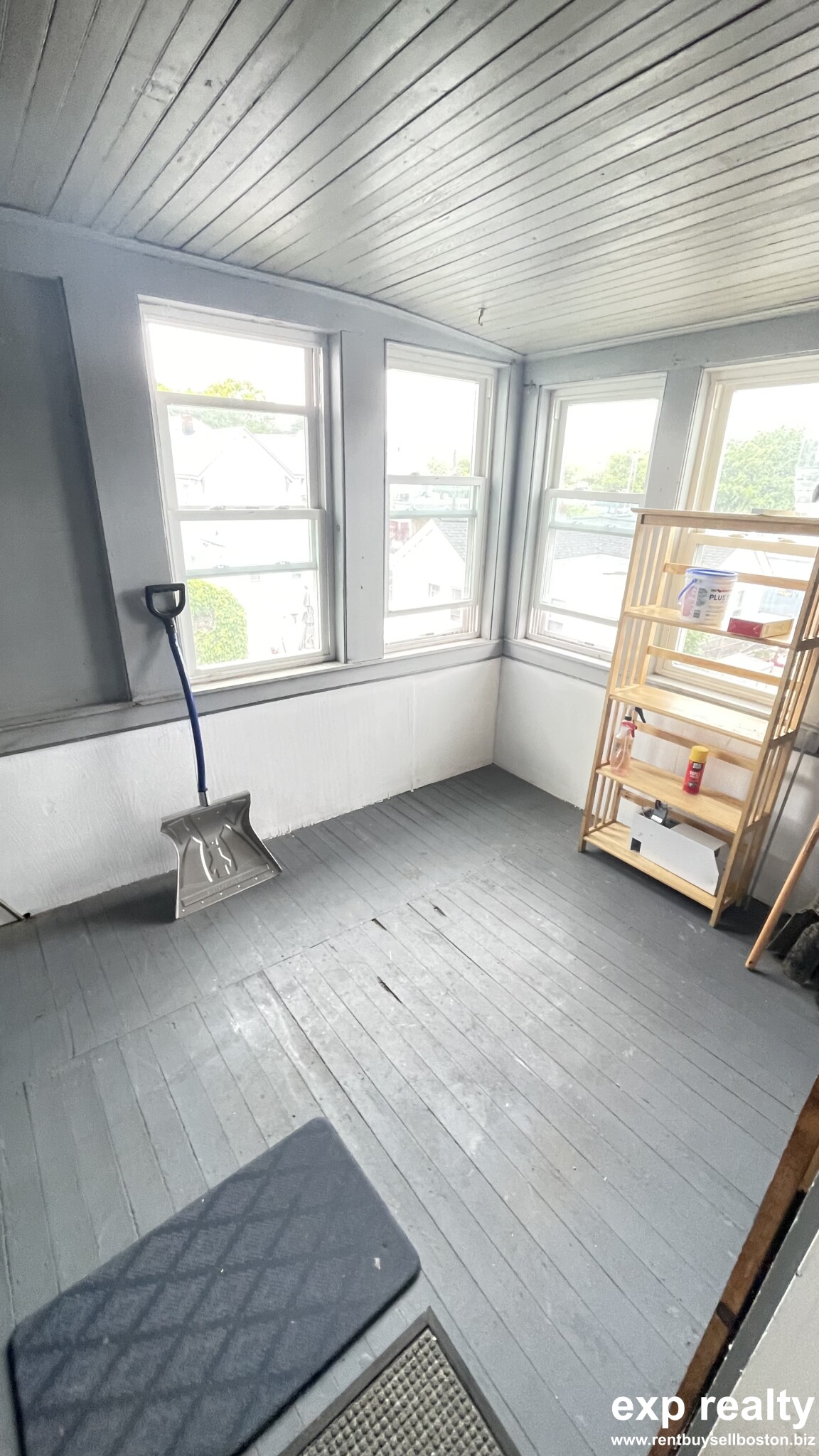 3 bed, 1 bath apartment for rent at 15 Linwood St Unit 2, Malden — photo 9 of 11