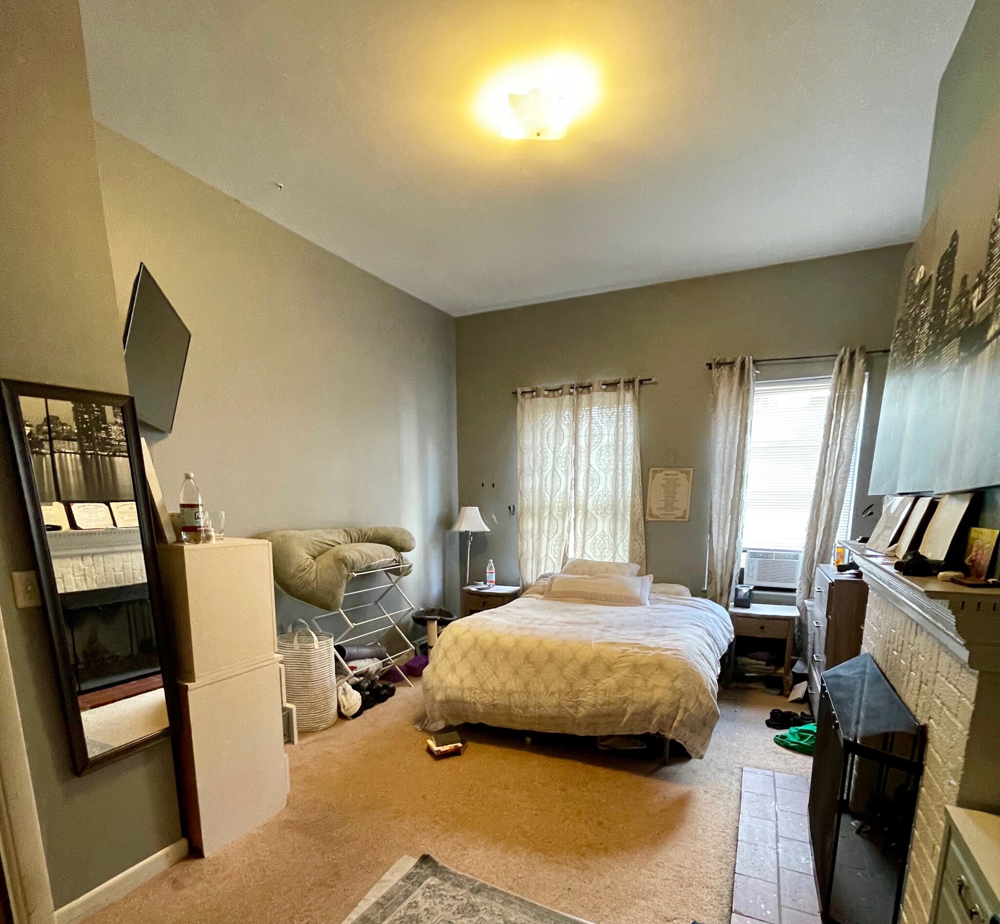 3 bed, 1 bath apartment for rent at 15 Stearns Rd Unit 05, Coolidge Corner — photo 2 of 3