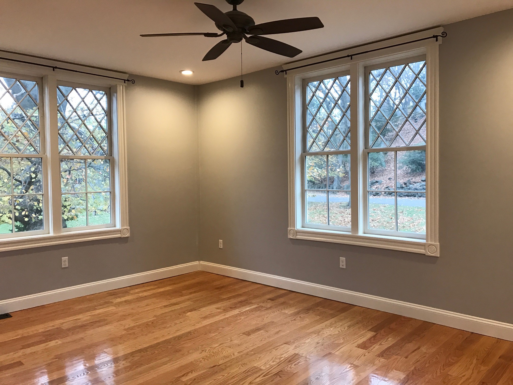 3 bed, 1.5 bath apartment for rent at 30 Grove Unit A, Salem — photo 5 of 21