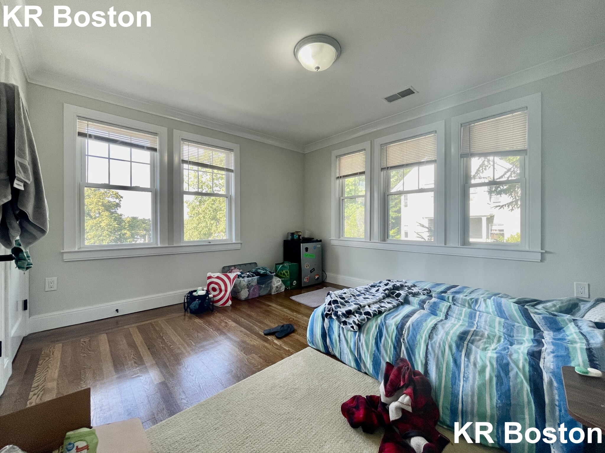 4 bed, 1.5 bath apartment for rent at 19 Nottinghill Rd Unit 2, Brighton — photo 1 of 6