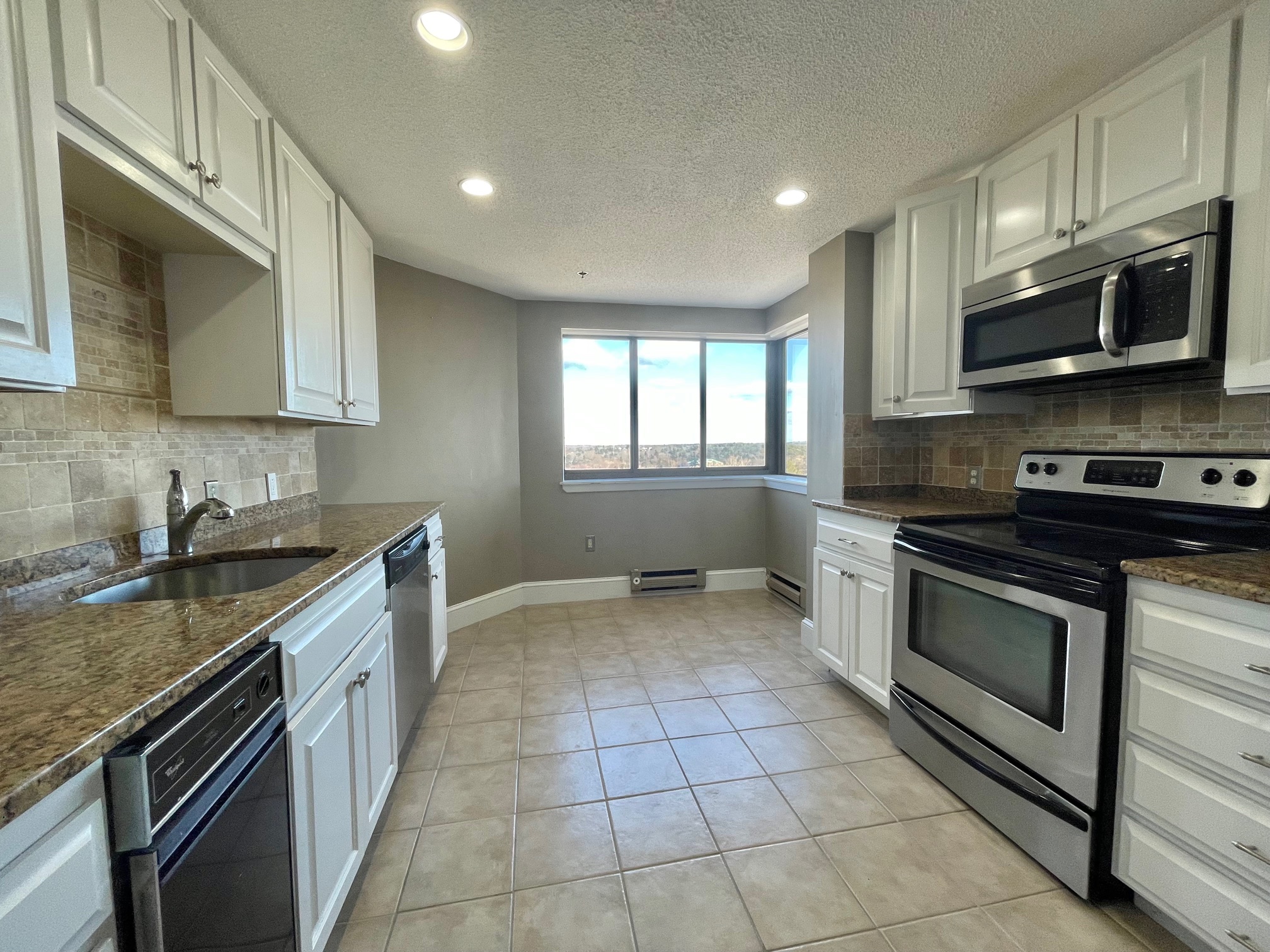 2 bed, 2 bath apartment for rent at 200 Burkhall St Unit 701, Weymouth — photo 8 of 22