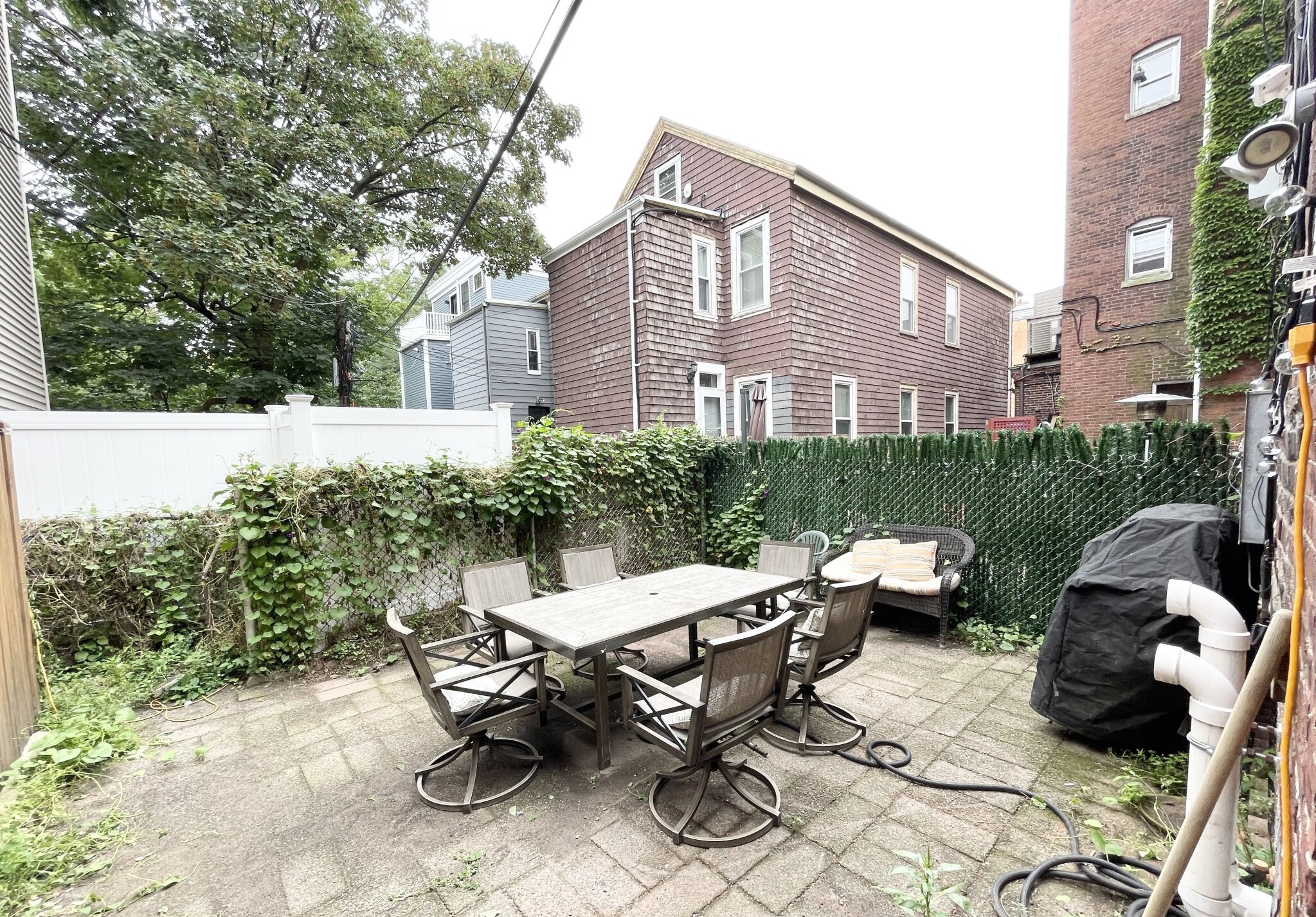 4 bed, 2.5 bath apartment for rent at 98 L St Unit -01, South Boston — photo 15 of 15