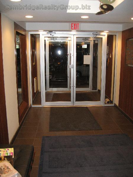 345 Franklin St, Riverside