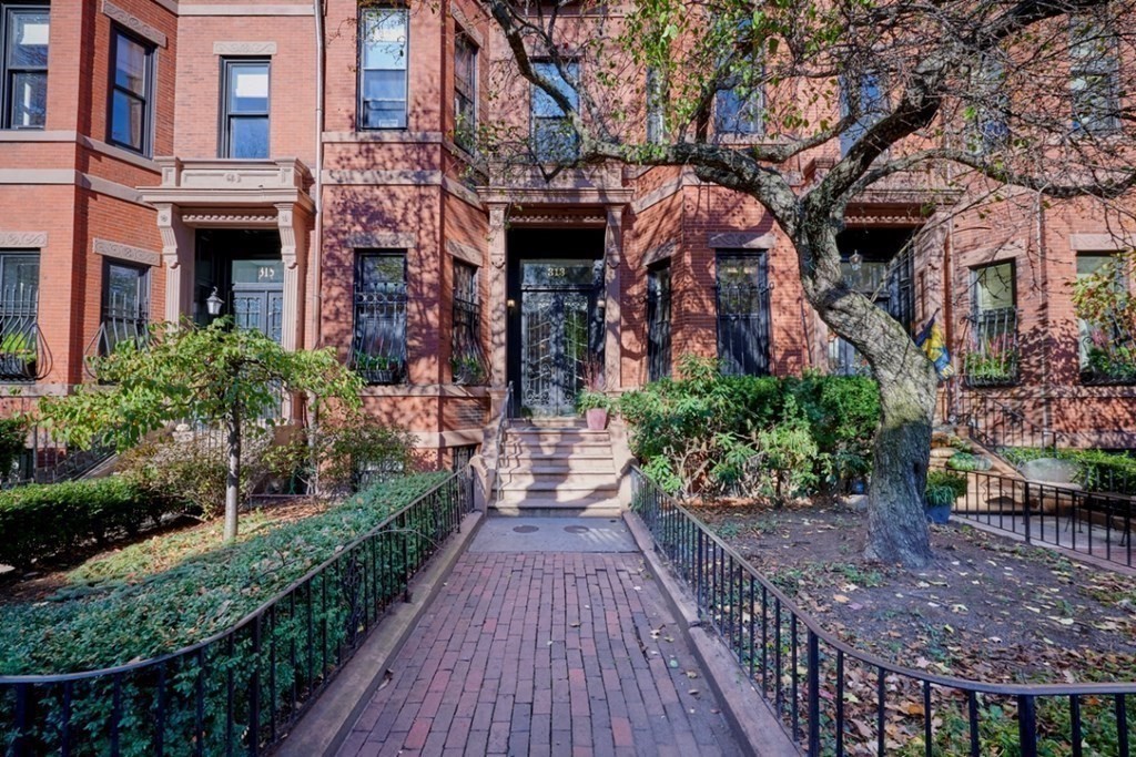 1 bed, 1 bath apartment for rent at 313 Marlborough St Unit 2, Back Bay — photo 3 of 6