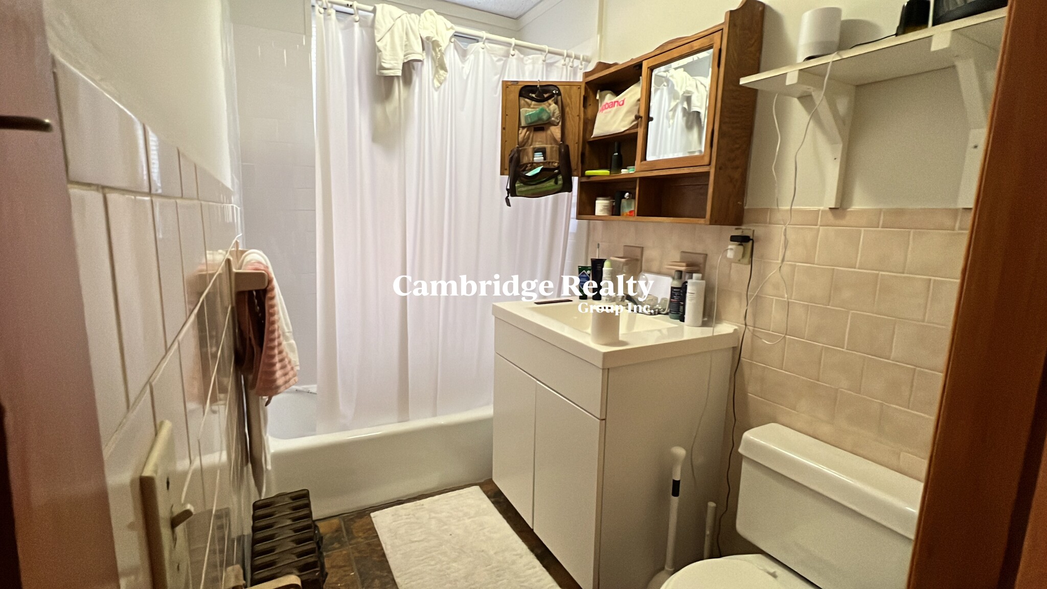3.5 bed, 2 bath apartment for rent at 1010 Massachusetts Ave Unit 11T, Riverside — photo 12 of 19