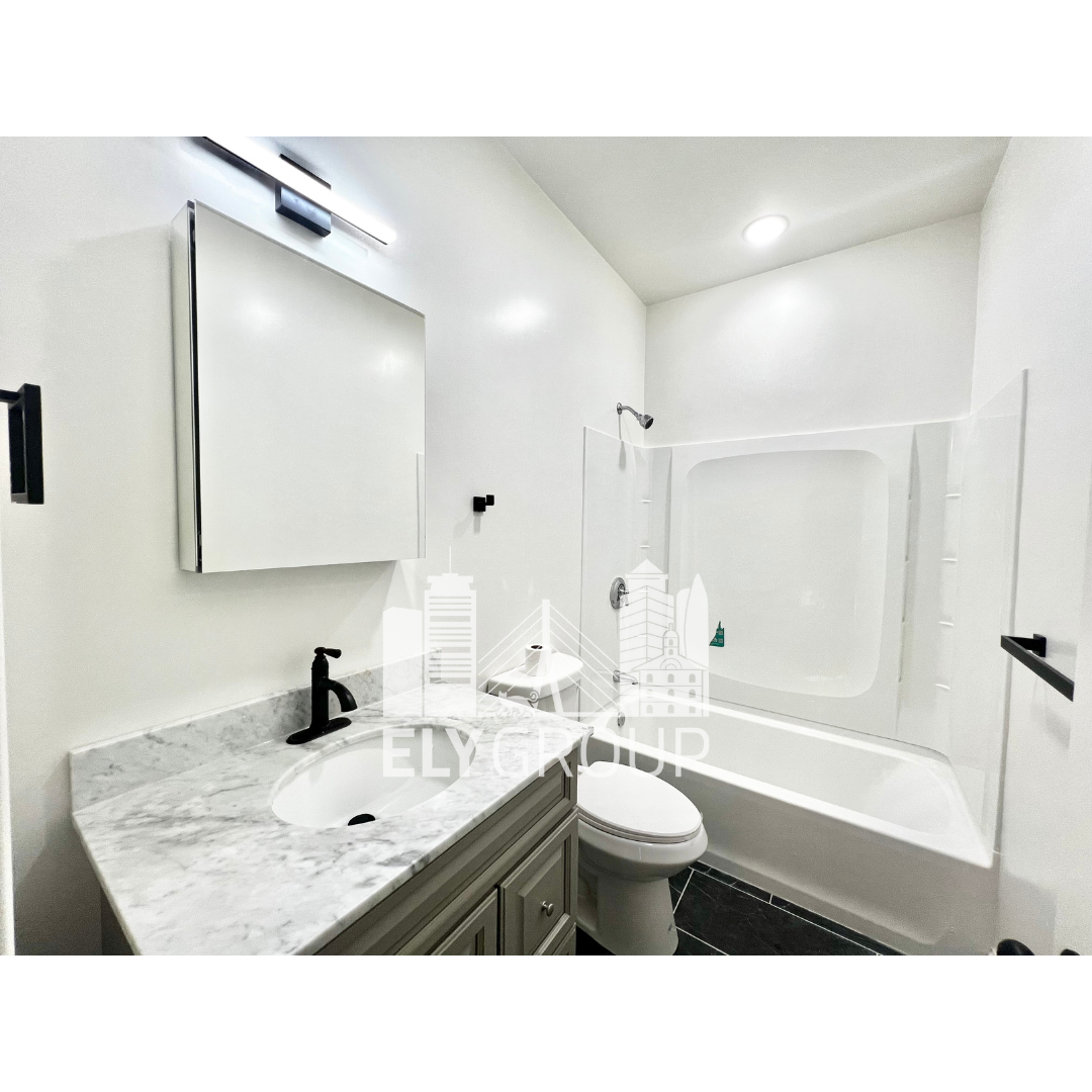 4 bed, 2 bath apartment for rent at 33 Lincoln St Unit 1, West Medford — photo 15 of 22