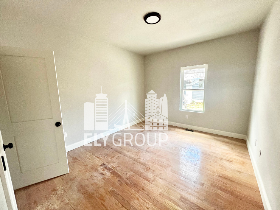 4 bed, 2 bath apartment for rent at 31 Lincoln St Unit 1, West Medford — photo 15 of 21