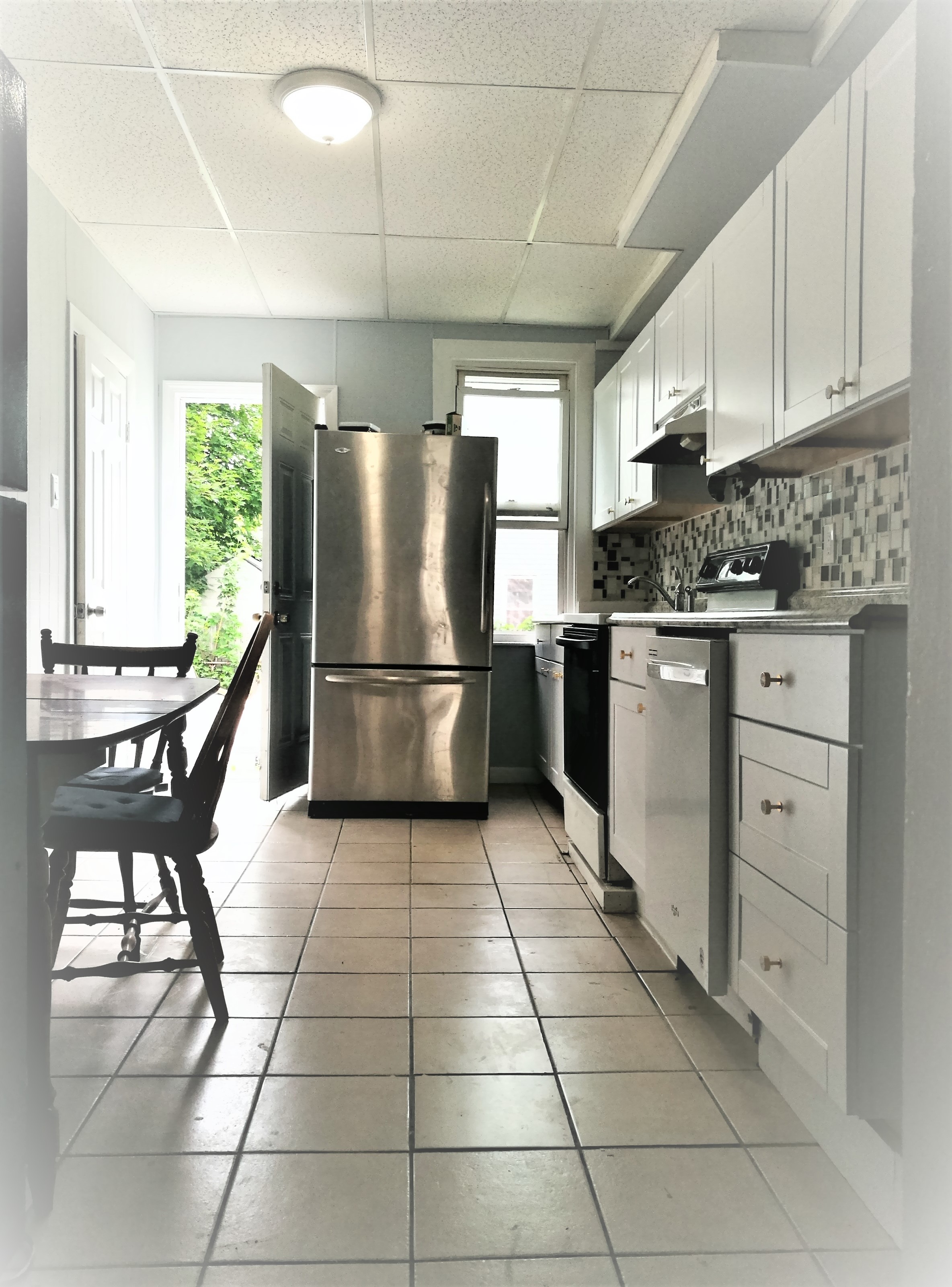 5 bed, 2 bath apartment for rent at 15 Highland St Unit 1, Waltham — photo 1 of 10