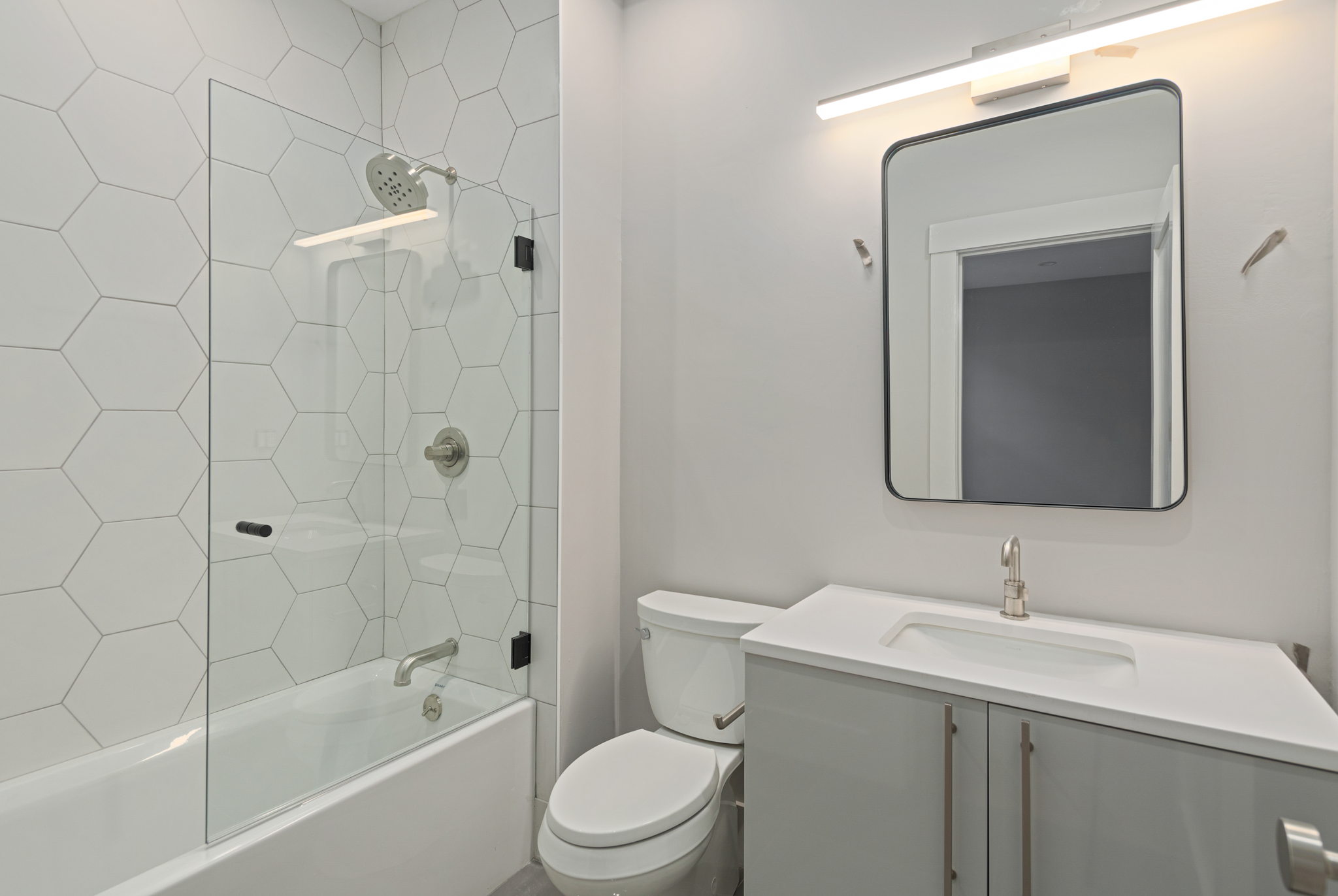 3 bed, 3.5 bath apartment for rent at 409 E 7th St Unit Penthouse, South Boston — photo 37 of 39