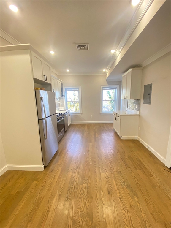 46 Sheridan St, Jamaica Plain