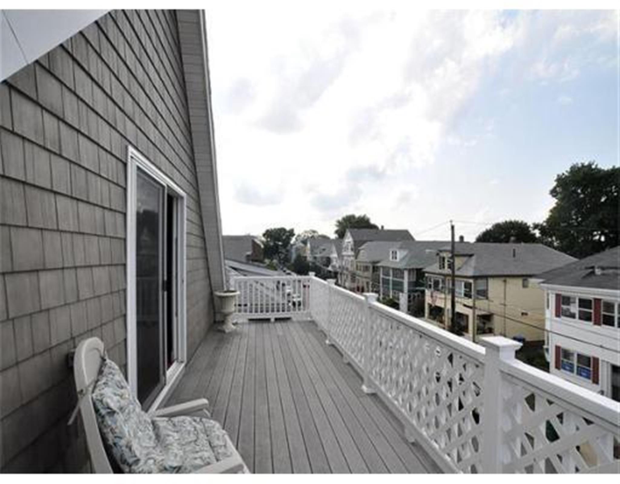 4 bed, 2 bath apartment for rent at 53 Bowen Ave Unit 2, Medford — photo 14 of 20