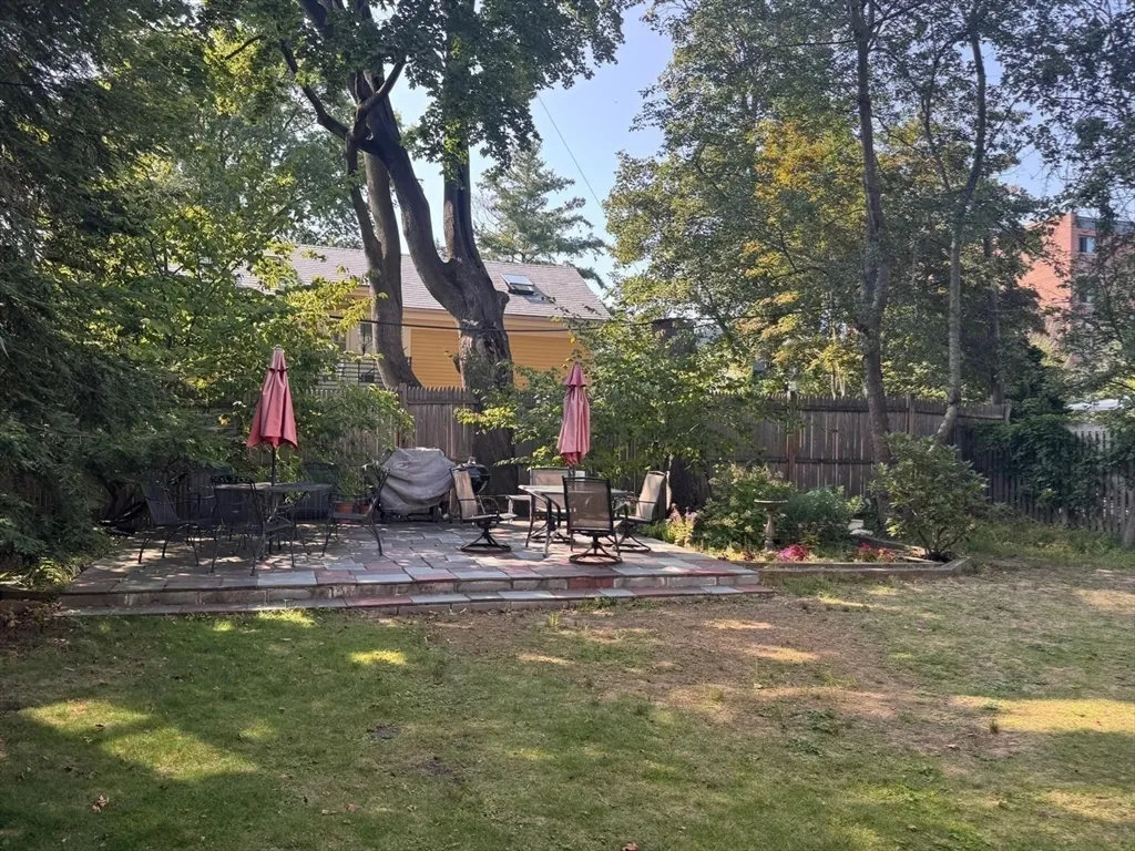 1 Dana St, Mid-Cambridge