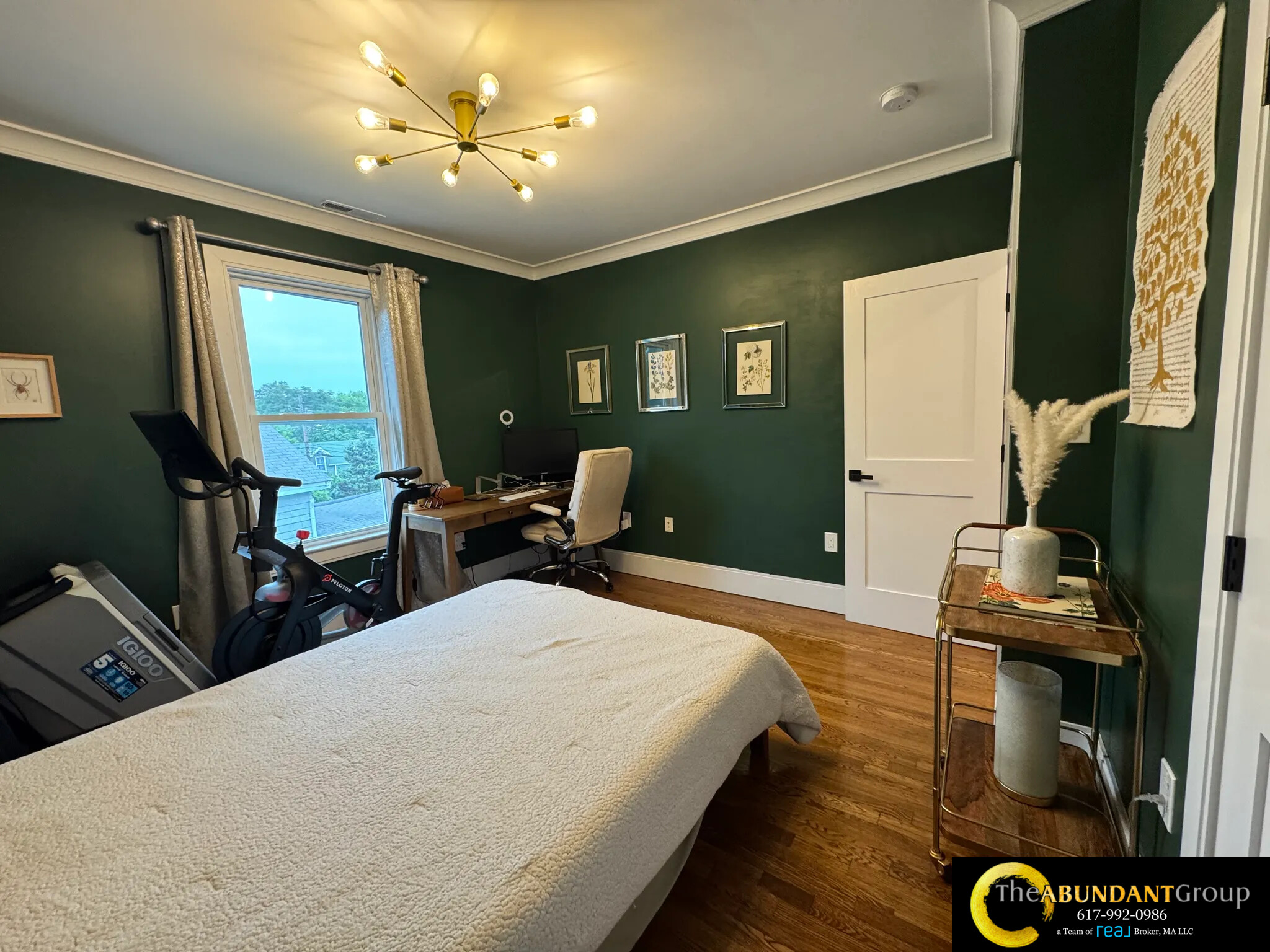 66 Calvary St, South Side