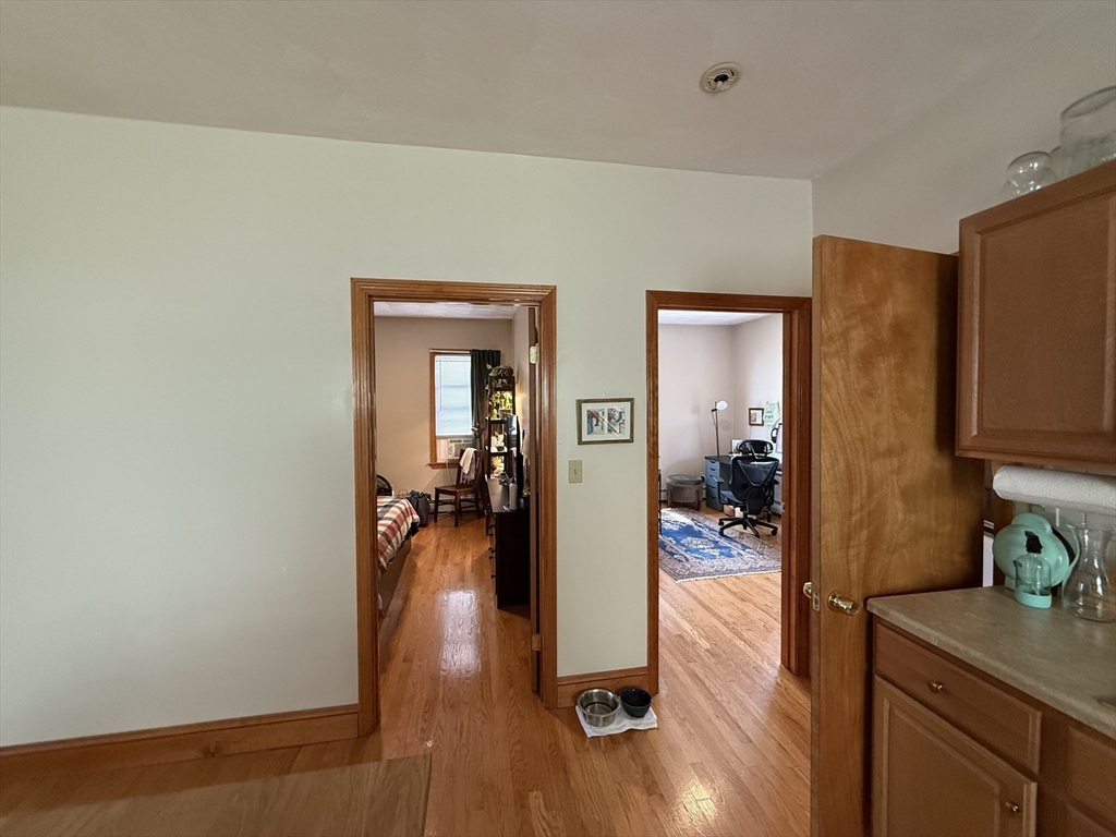 9 Rossmore St, Somerville