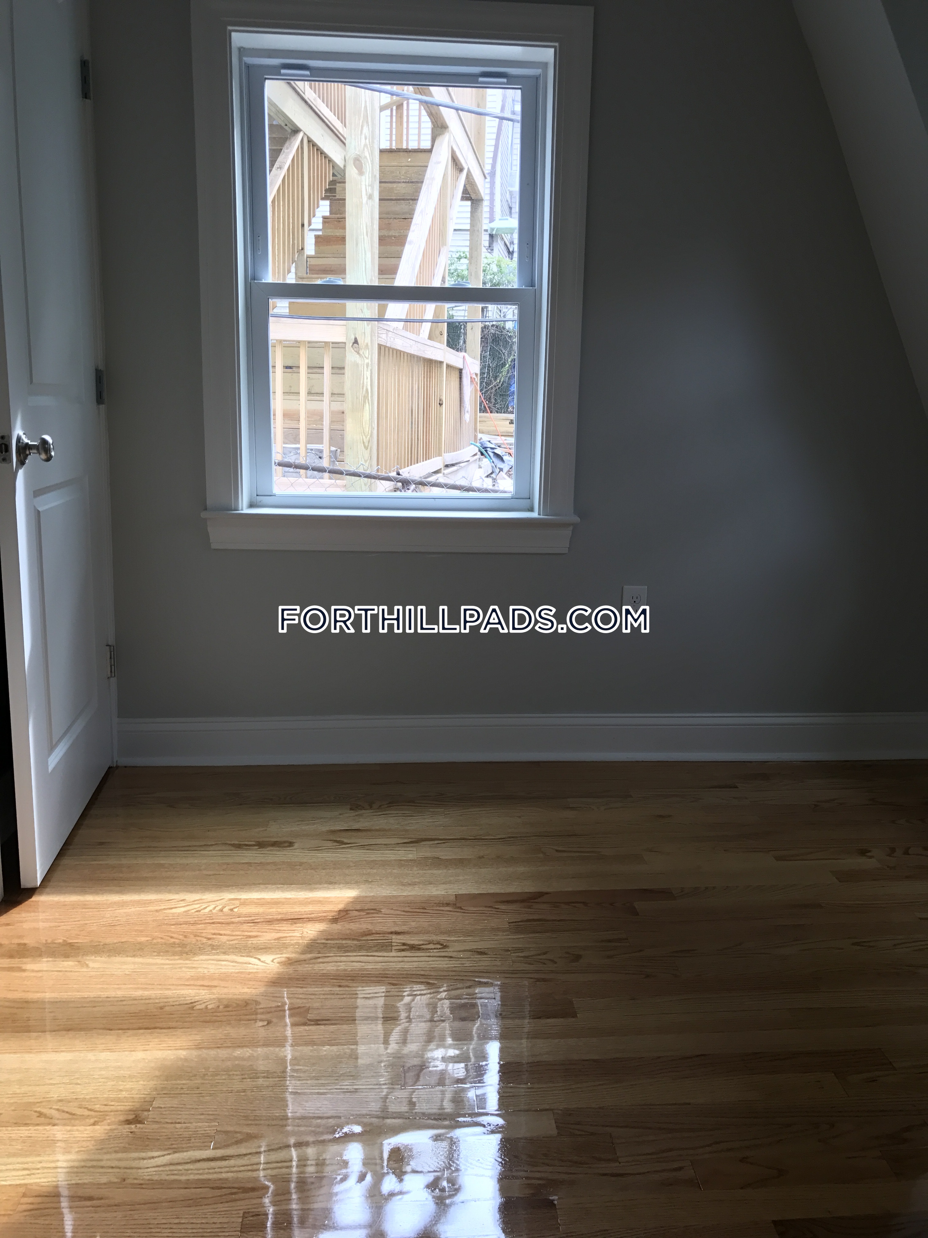 4 bed, 2 bath apartment for rent at 6 Saint James Pl Unit 1, Roxbury — photo 11 of 29