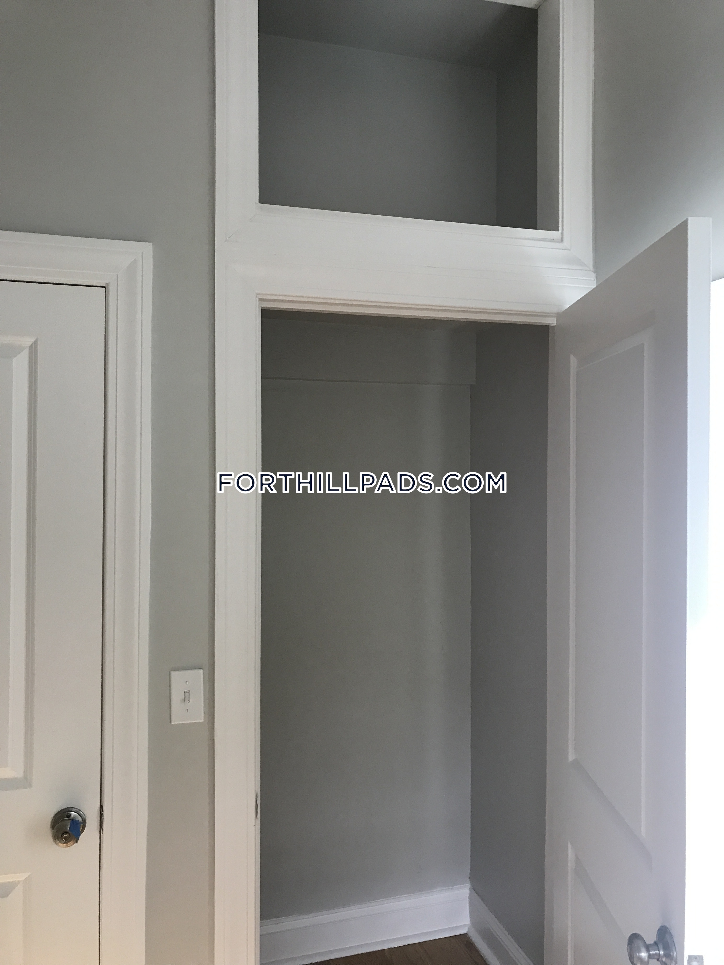 4 bed, 2 bath apartment for rent at 6 Saint James Pl Unit 1, Roxbury — photo 12 of 29