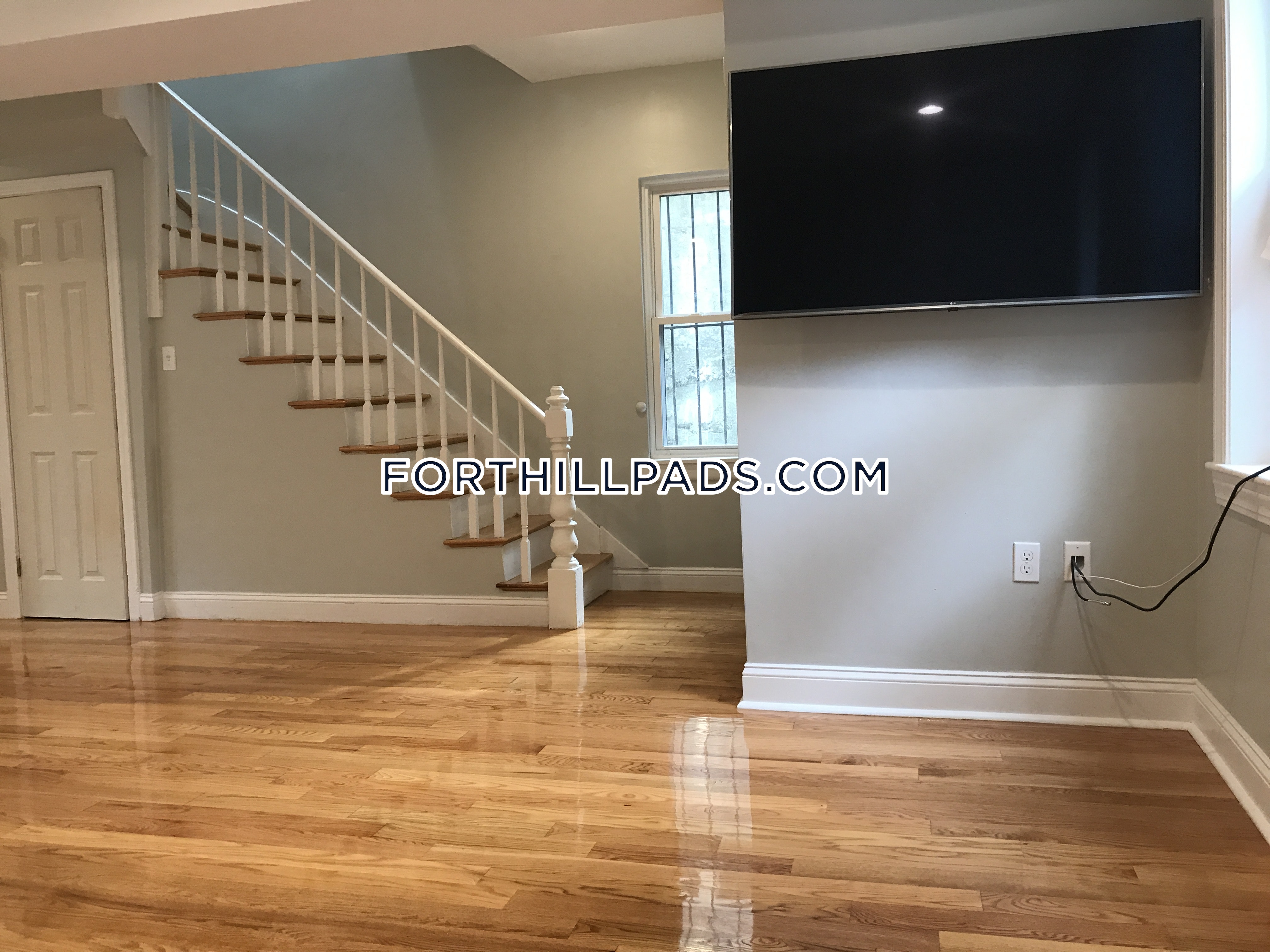 4 bed, 2 bath apartment for rent at 6 Saint James Pl Unit 1, Roxbury — photo 15 of 29