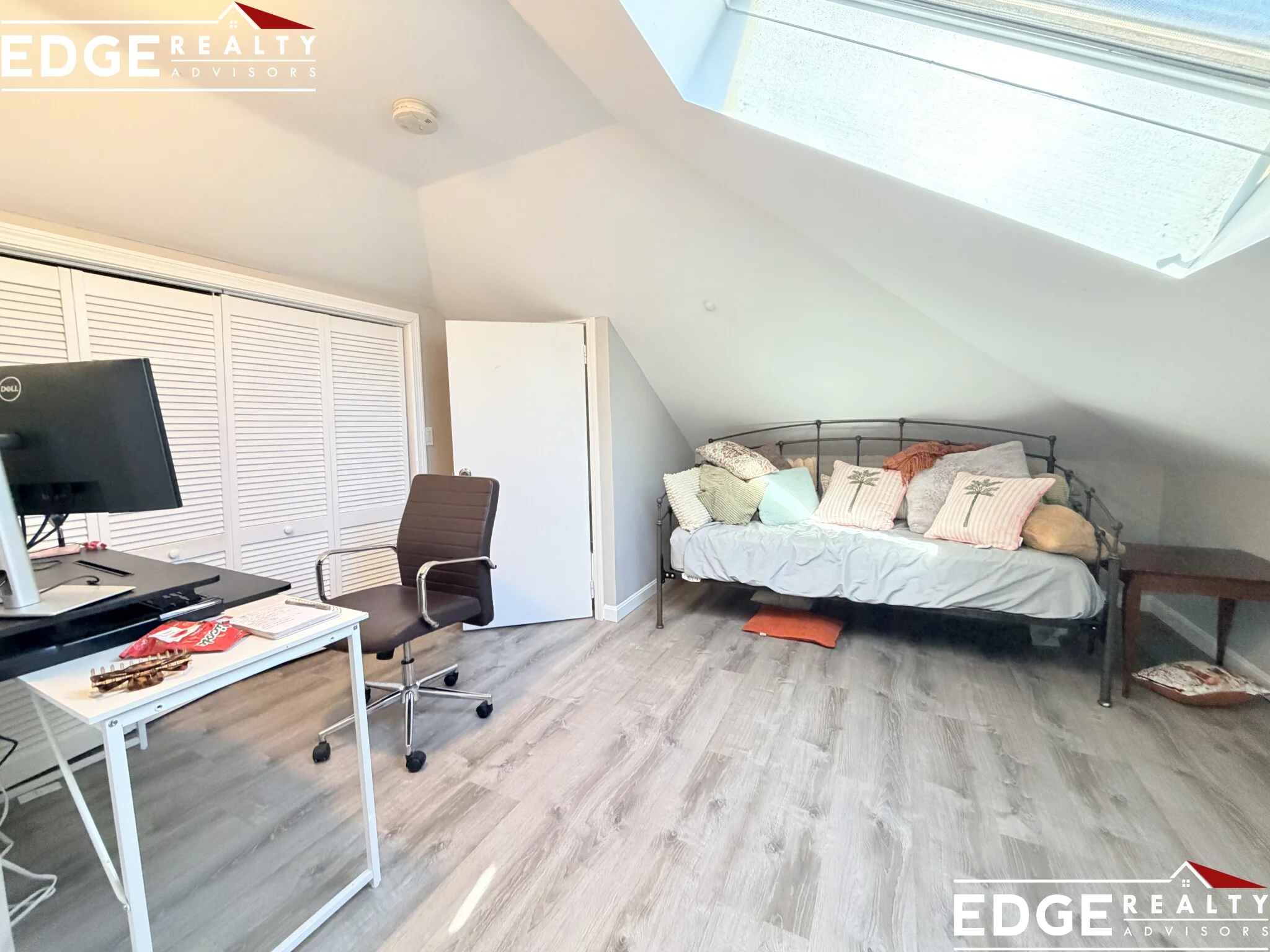 40 Long Ave, Brighton