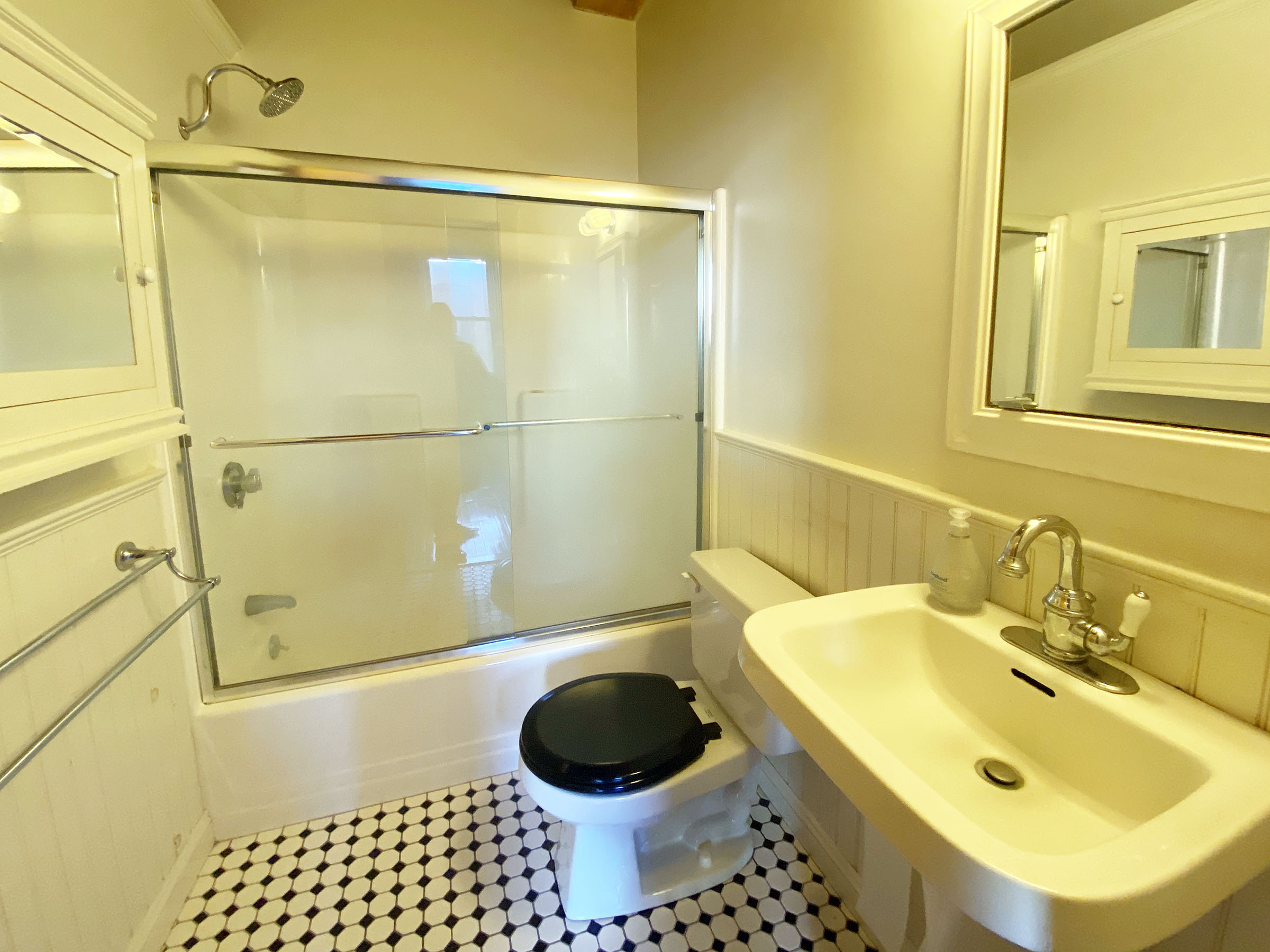 2 bed, 2 bath apartment for rent at 150 Liverpool St Unit 5, East Boston — photo 19 of 22