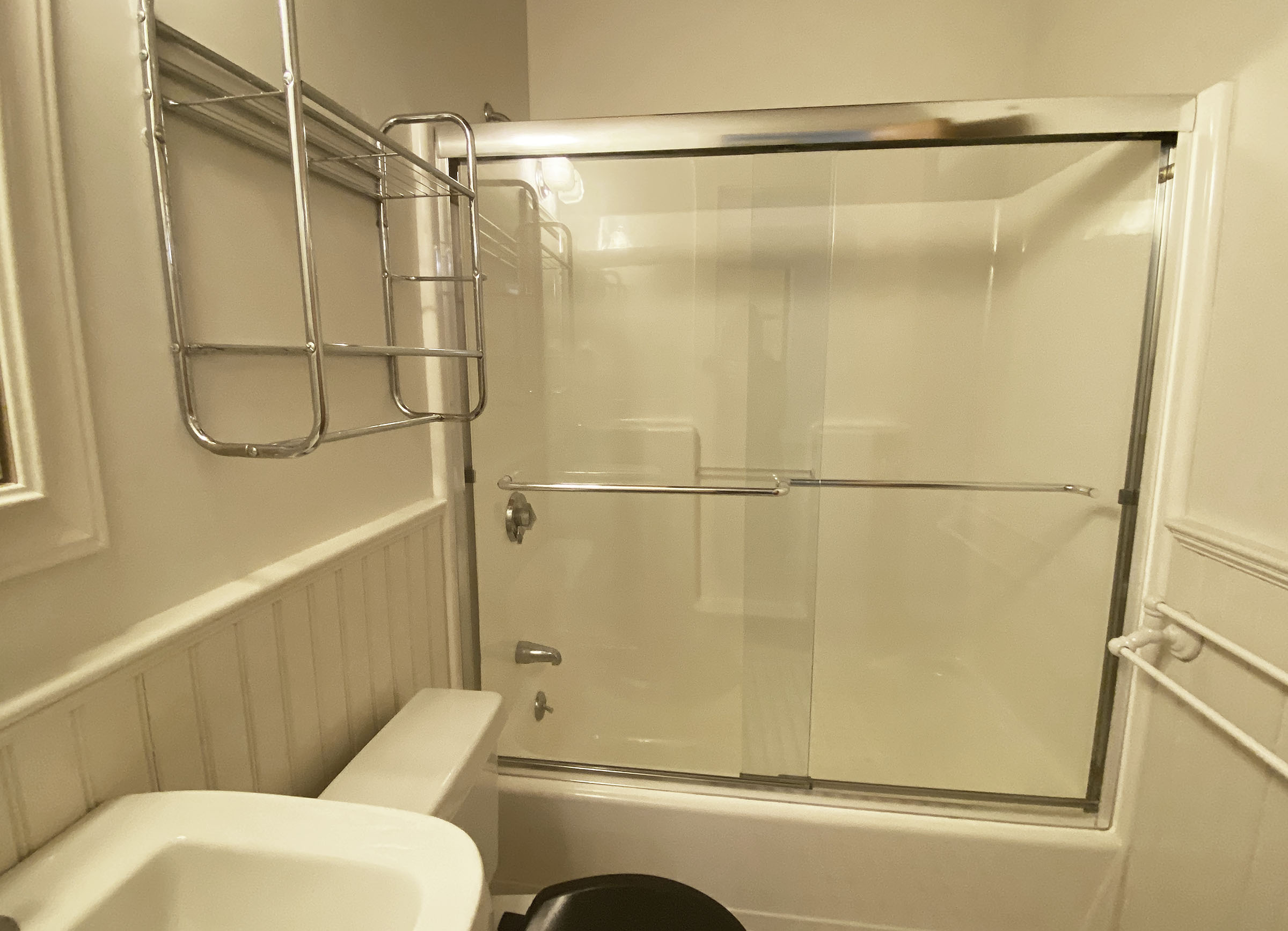 2 bed, 2 bath apartment for rent at 150 Liverpool St Unit 5, East Boston — photo 4 of 22
