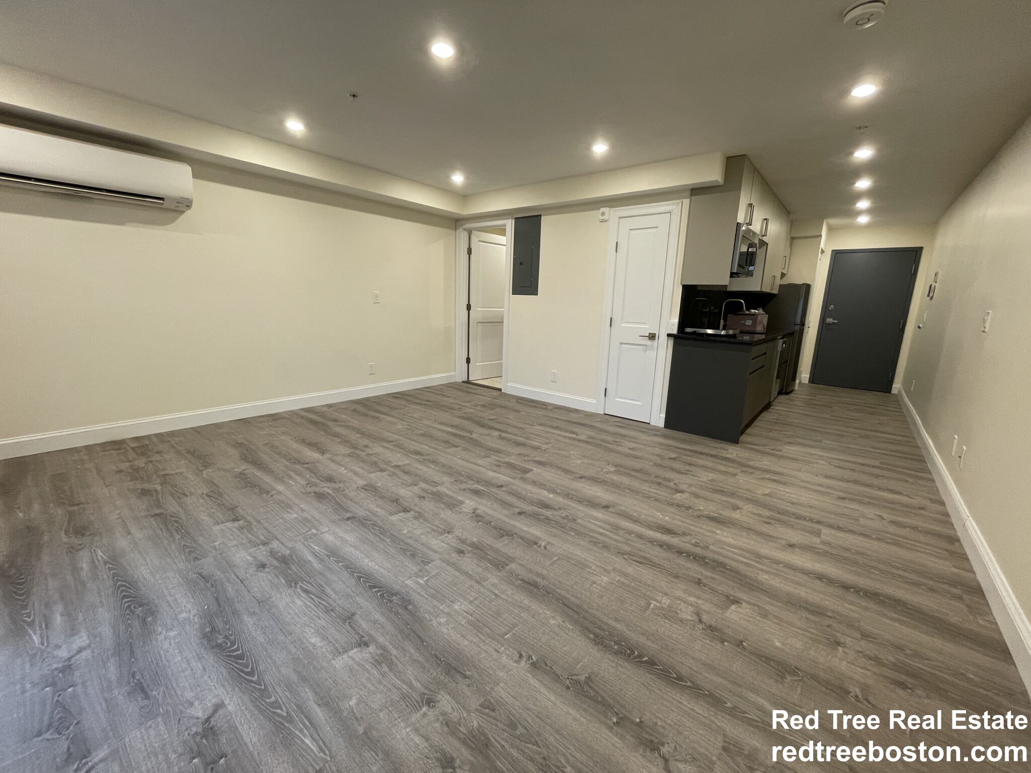 1028 Commonwealth Ave, Boston