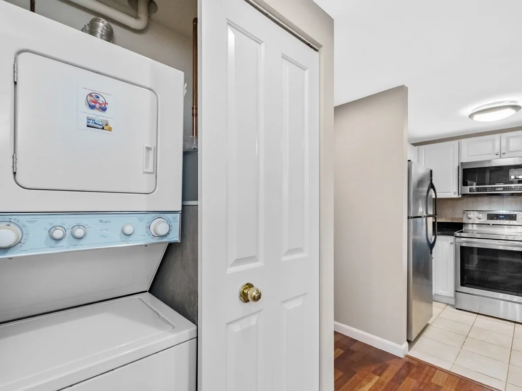 10 Museum Way, East Cambridge