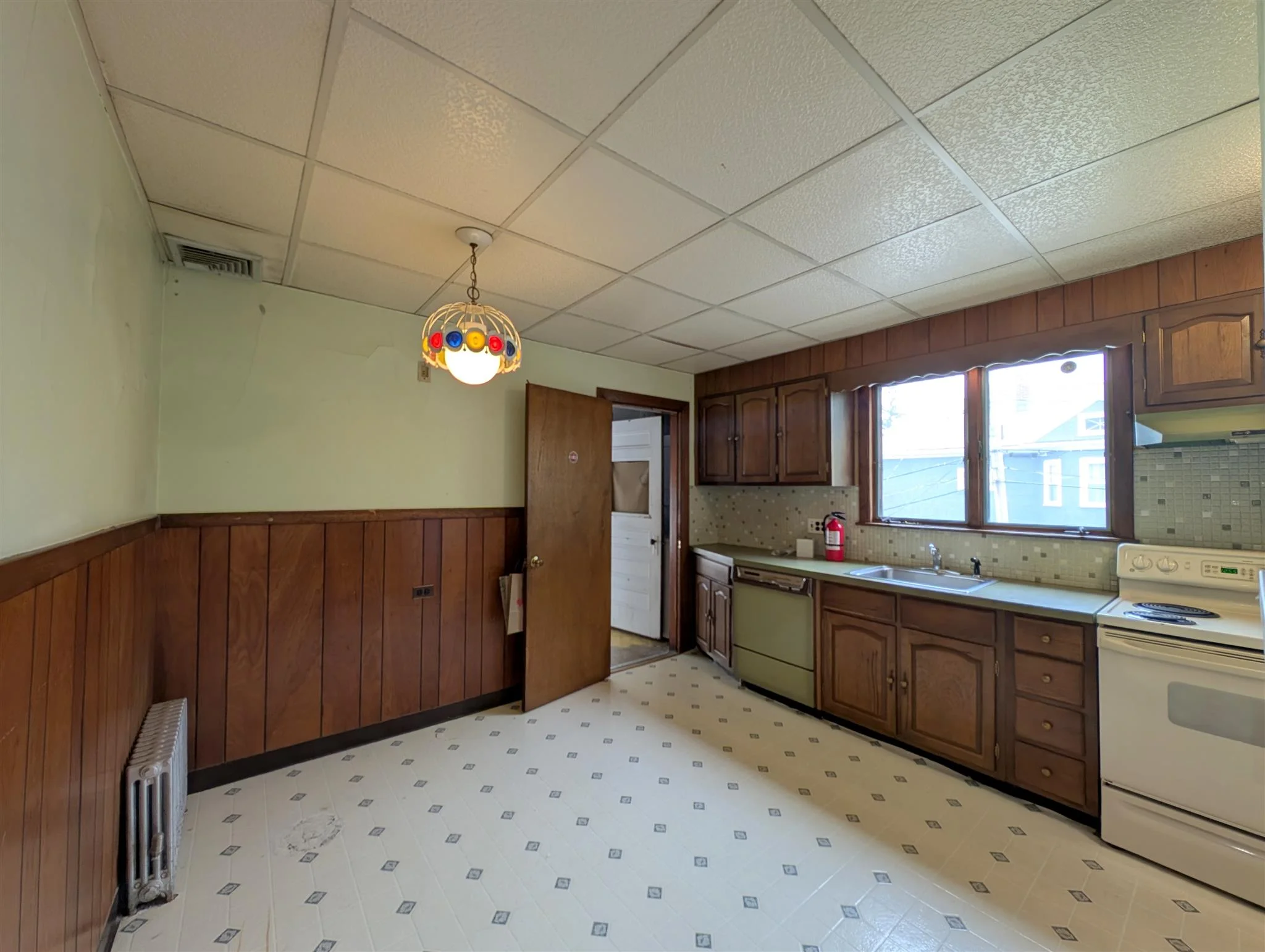 136 North St, West Somerville