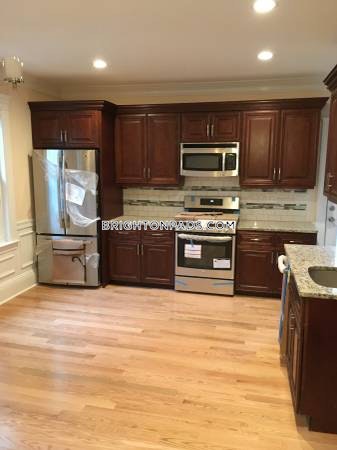 2 bed, 2 bath apartment for rent at 157 Bigelow St Unit 2, Brighton — photo 4 of 5