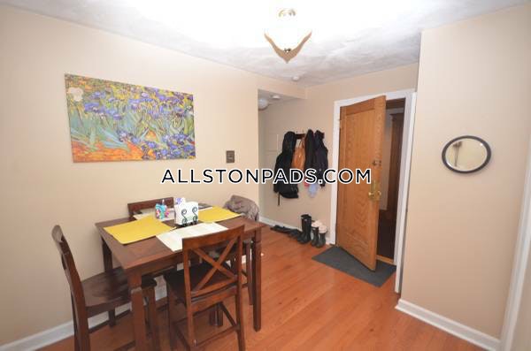 2 bed, 1 bath apartment for rent at 1423 Commonwealth Ave Unit 501, Allston — photo 2 of 10