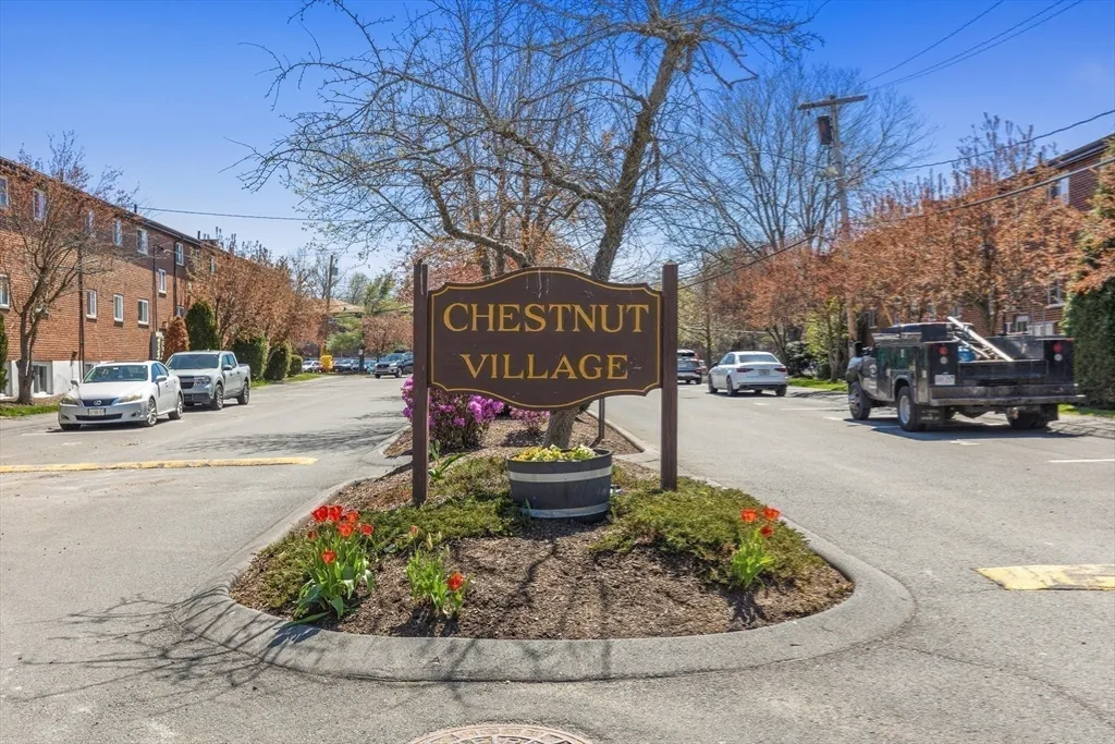 23 Westgate Rd, Chestnut Hill