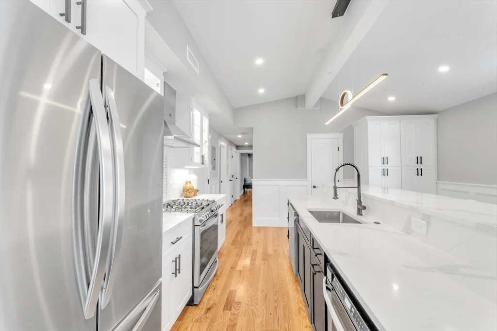 31 Woodlawn, Jamaica Plain