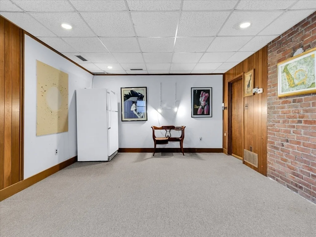 243 Upland Ave, Newton Highlands