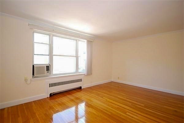 88 Strathmore Rd, Brighton