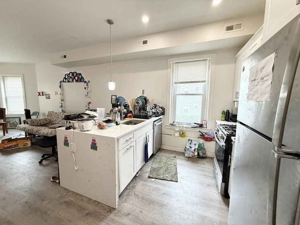 301-305 Dudley St, Roxbury