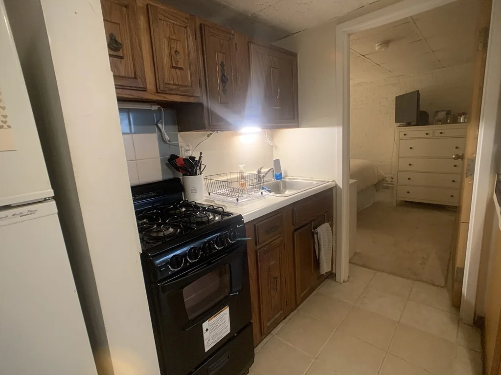 1641 Commonwealth Ave, Brighton
