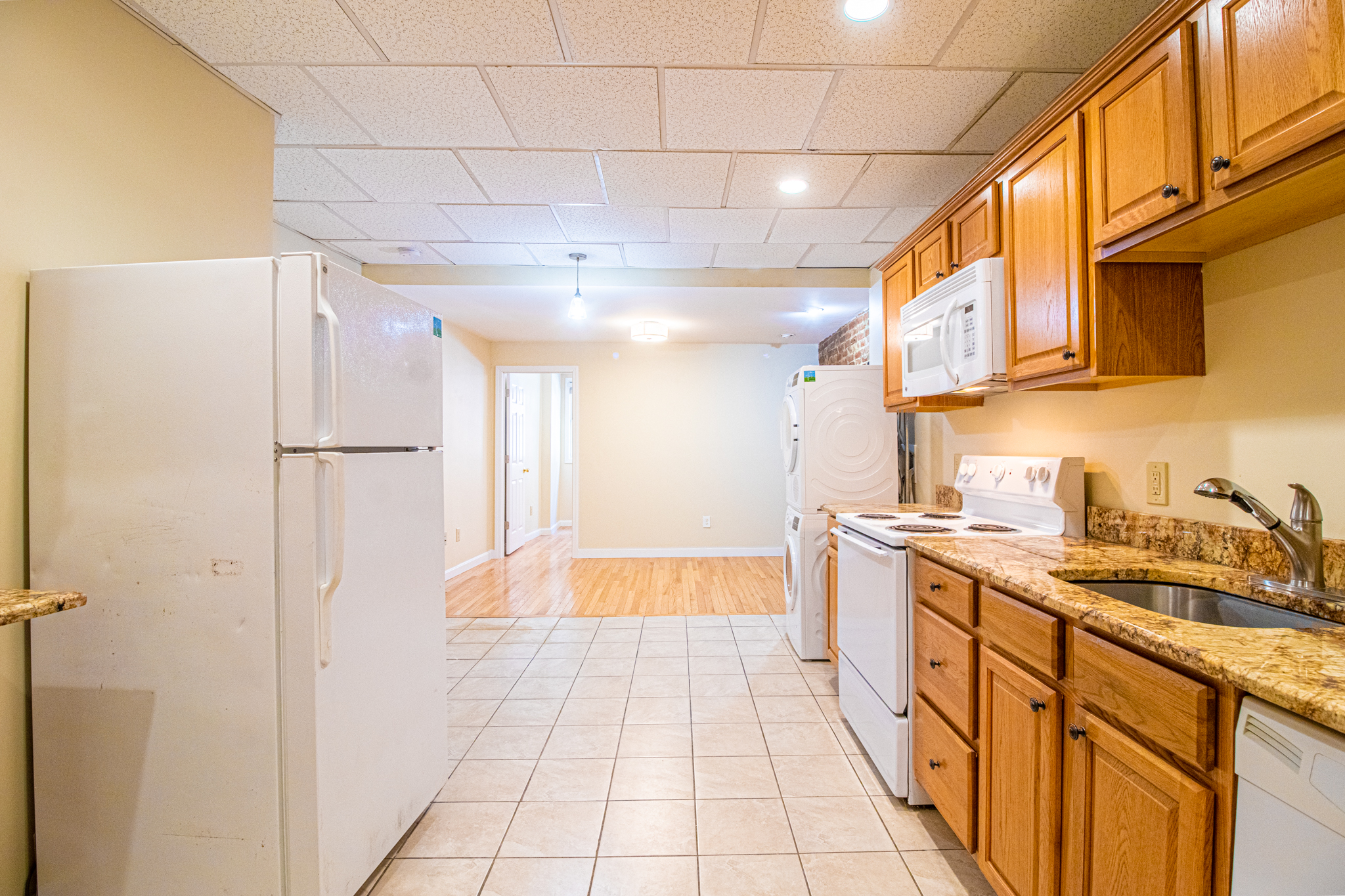 4 bed, 1.5 bath apartment for rent at 152 Salem St Unit 1A, West End — photo 2 of 3