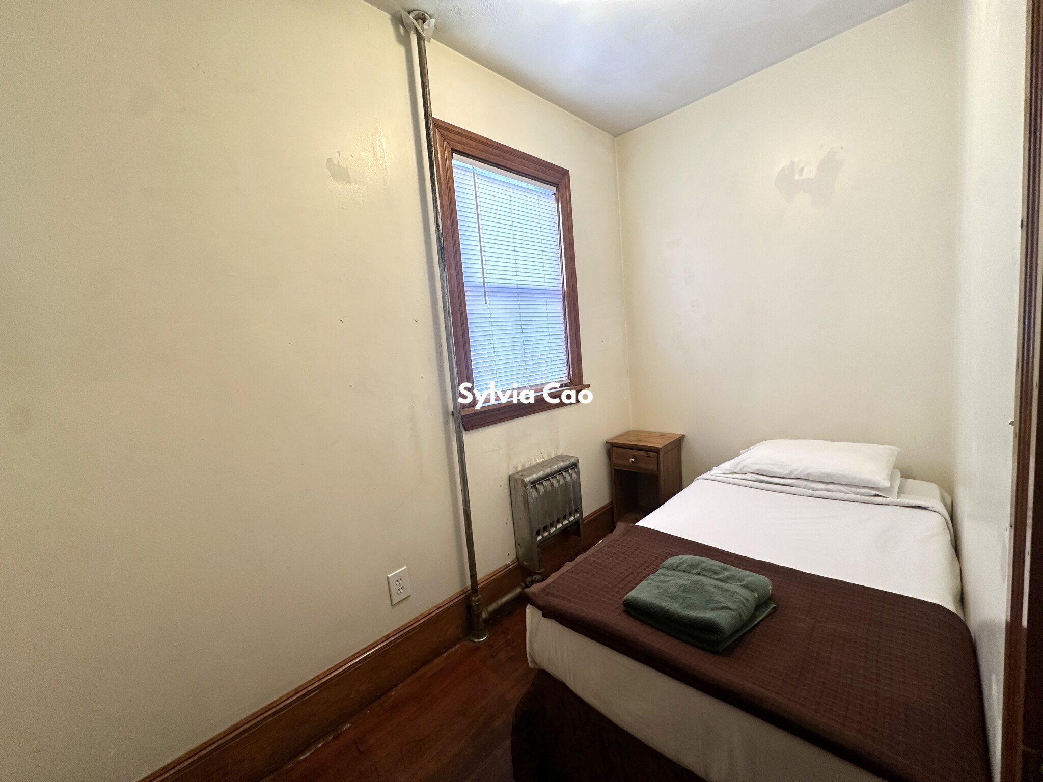 38 Linden St, Allston