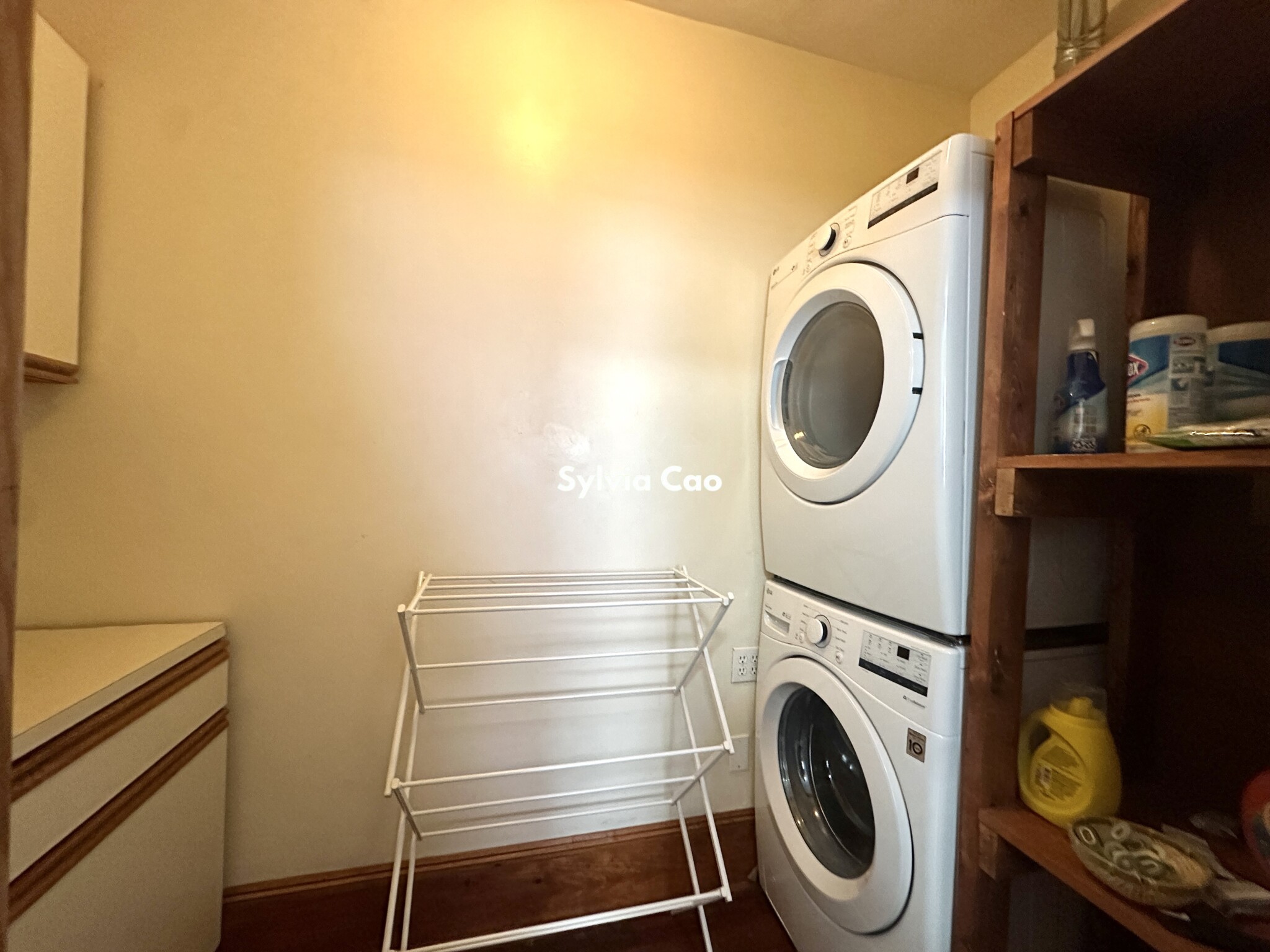 38 Linden St, Allston