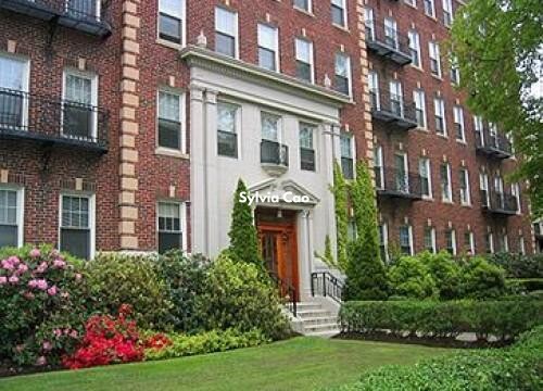 1850 Commonwealth Ave, Brighton