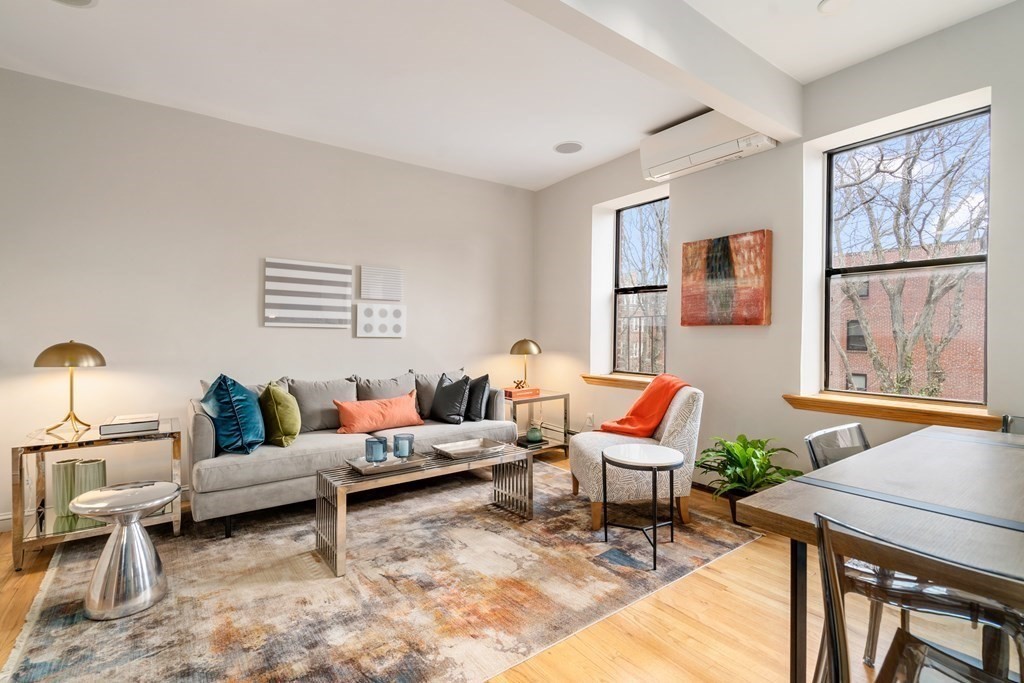 1 bed, 1 bath apartment for rent at 469 Shawmut Ave Unit 3, South End — photo 1 of 15