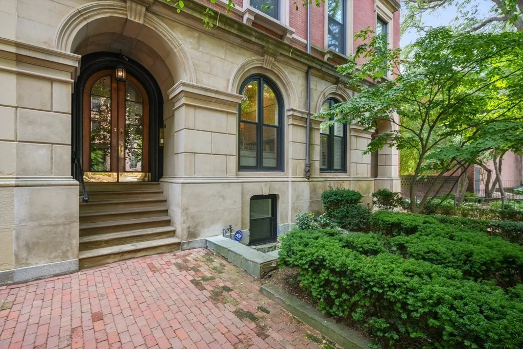 28 Marlborough St, Back Bay
