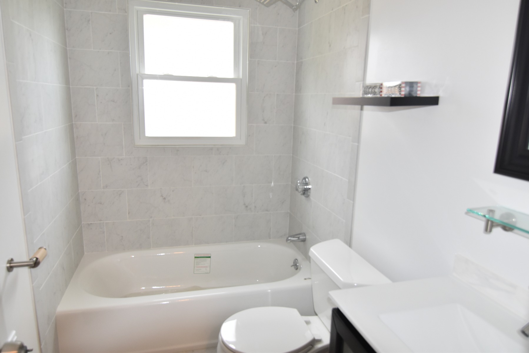 14 Louise Rd, Chestnut Hill