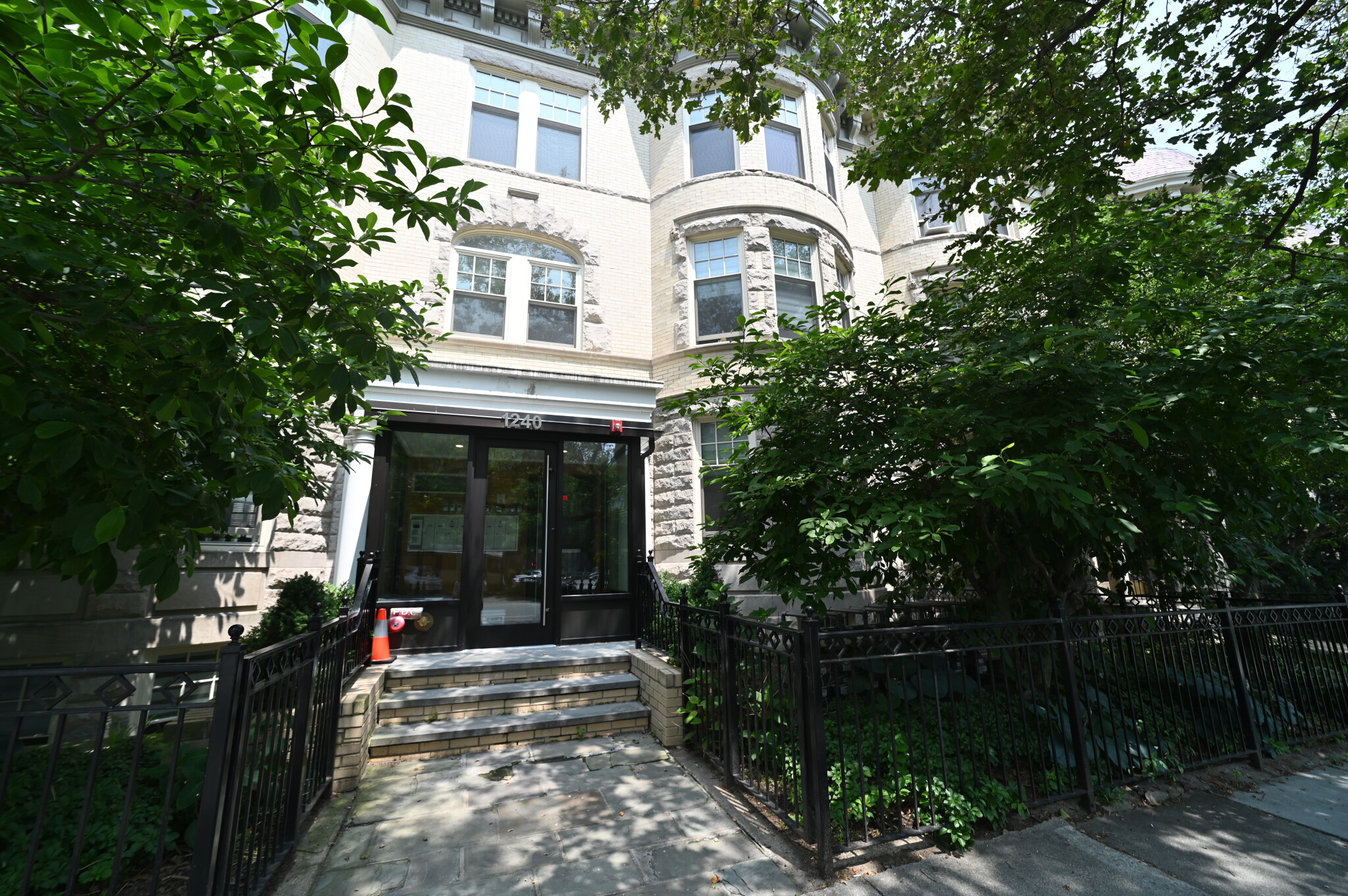 1240 Beacon St, North Brookline